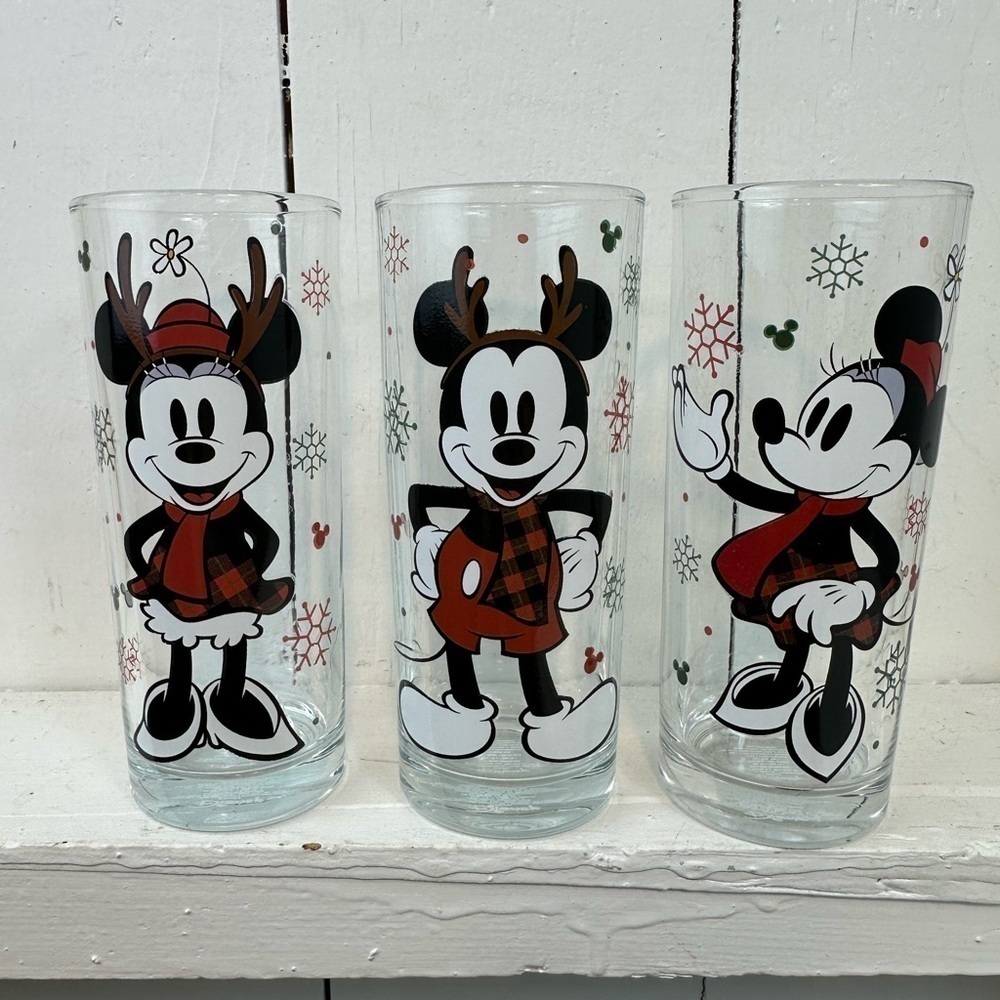Disney Mickey & Minnie Glasses 3 Pack Christmas Holiday Winter Festive Gifts